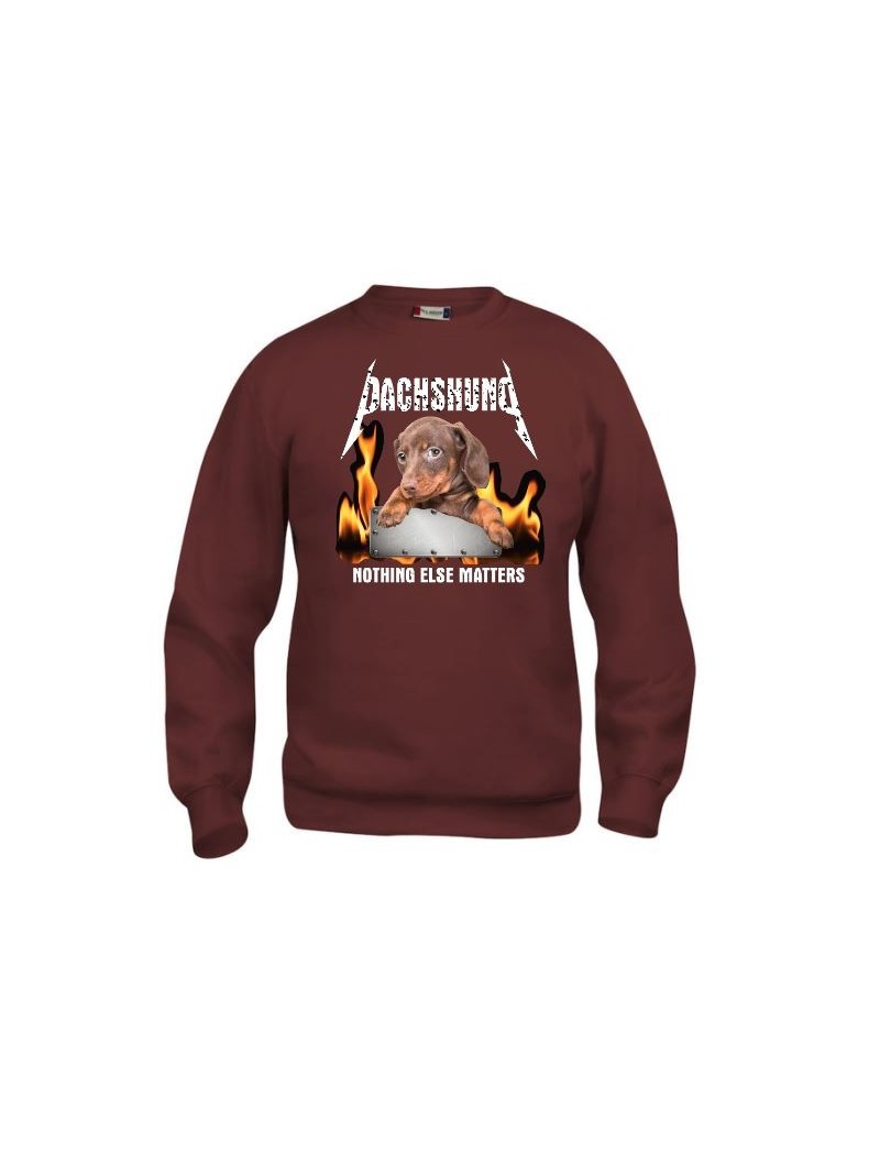 Collegepusero "NOTHING ELSE MATTERS"